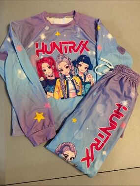 Huntrix Girls' Purple & Blue Star Print Pajama Set